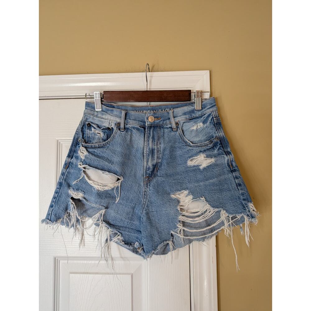 American Eagle Highest Rise Boyfriend Shorts Size 4 Distressed Medium Wash Denim